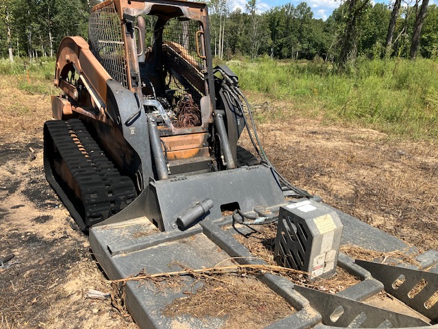 2012 New Holland C238 Skid Steer - Image 7