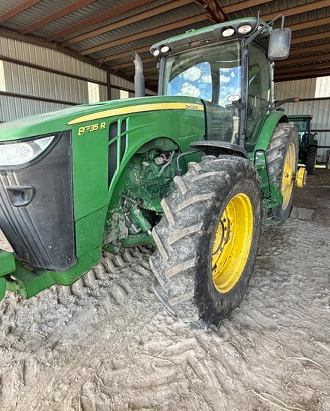 2013 John Deere 8335R Tractor - Image 2