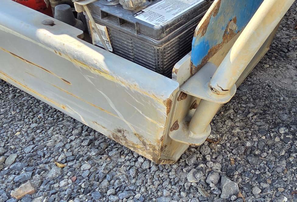2014 Genie GTH844 Telehandler - Image 27