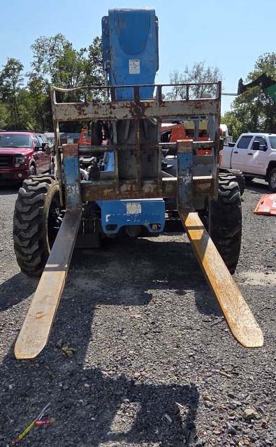 2014 Genie GTH844 Telehandler - Image 6