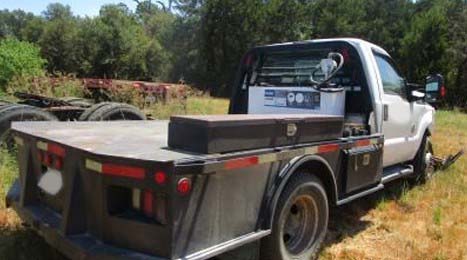 2015 Ford F-350 Flatbed - Image 3