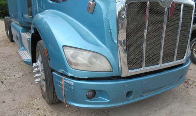 2015 Peterbilt 587 - Image 7