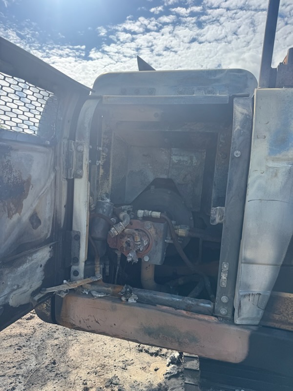 2016 Hyundai HX140L Excavator - Image 6