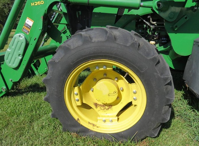 2016 John Deere 5085E Tractor - Image 9