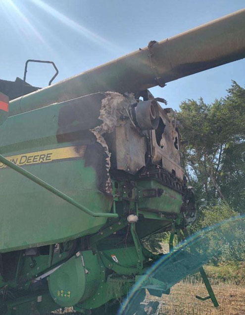 2016 John Deere S690 Combine