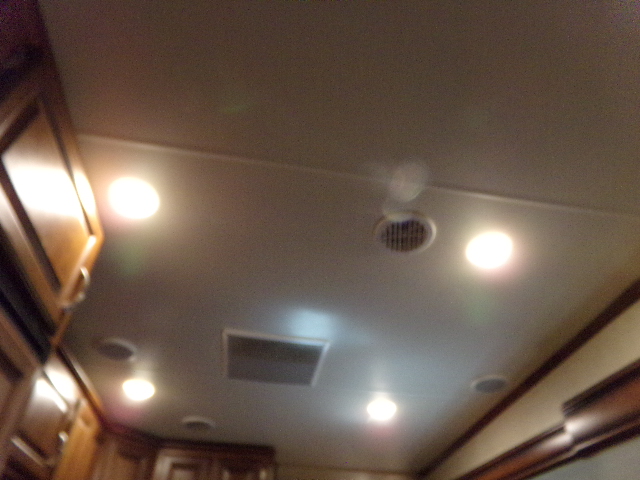 2016 KZ Durango BHD 5th Wheel Travel Trailer - Image 30
