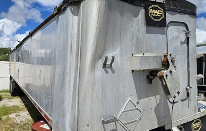 2016 Mac 39′ Aluminum Dump Trailer - Image 19