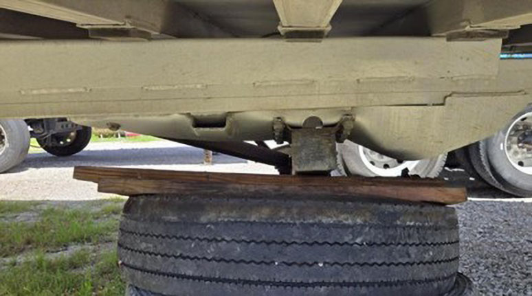 2016 Mac 39′ Aluminum Dump Trailer - Image 25