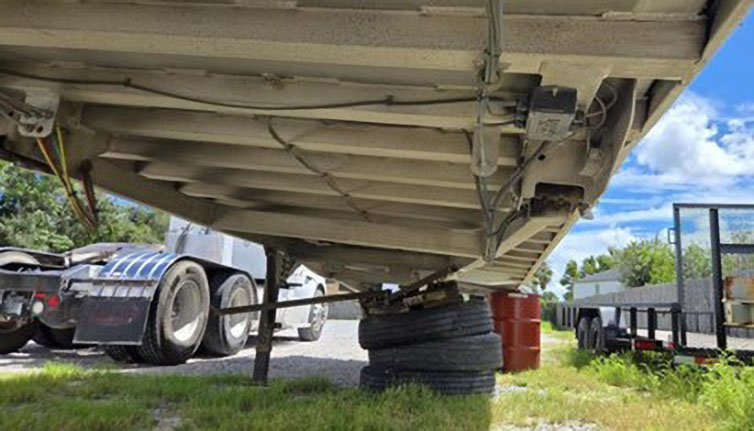 2016 Mac 39′ Aluminum Dump Trailer - Image 5
