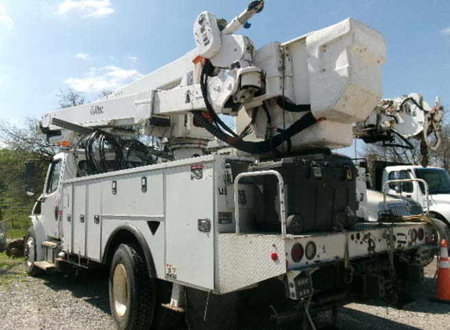 2017 Freightliner M2 106 Bucket Truck - Image 7
