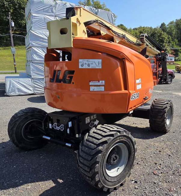 2017 JLG 450A Boom Lift
