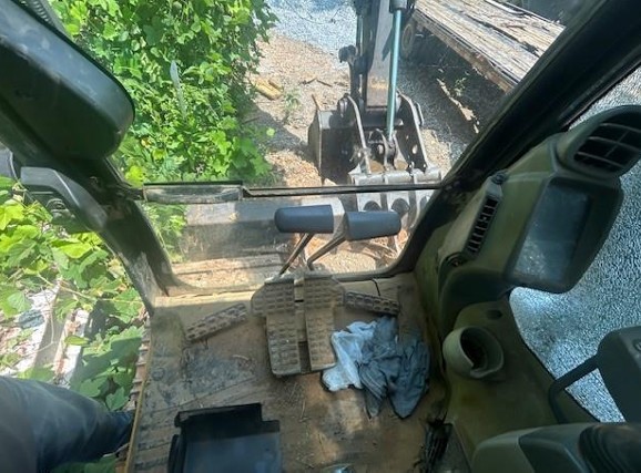 2017 John Deere 135G Excavator - Image 12