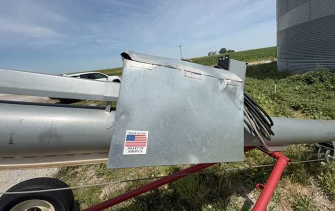 2018 Hutchinson 10-32 Auger - Image 6
