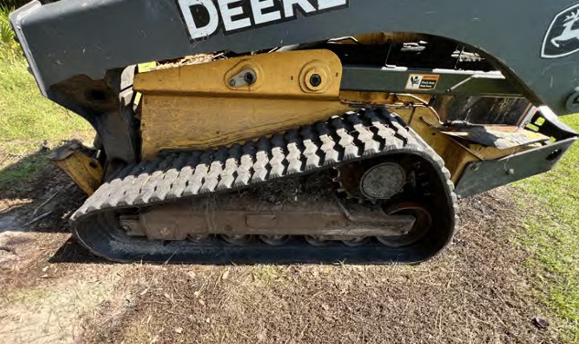 2018 John Deere 333G Skid Steer - Image 9