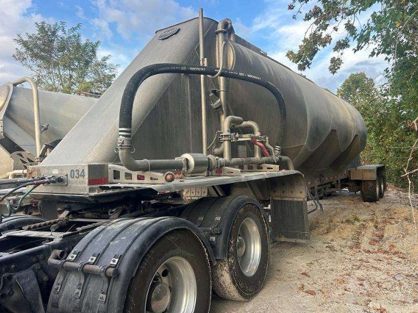 2018 Mac TN1050APB Pneumatic Dry Bulk Tank Trailer