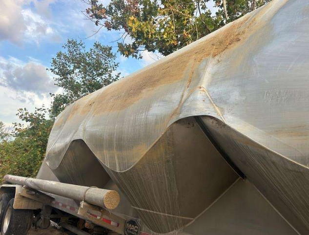 2018 Mac TN1050APB Pneumatic Dry Bulk Tank Trailer - Image 17