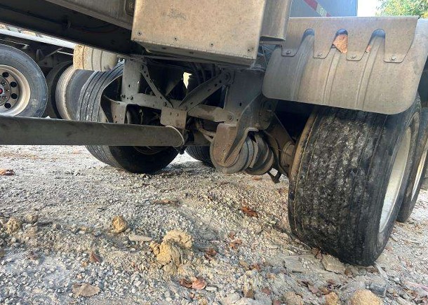 2018 Mac TN1050APB Pneumatic Dry Bulk Tank Trailer - Image 23