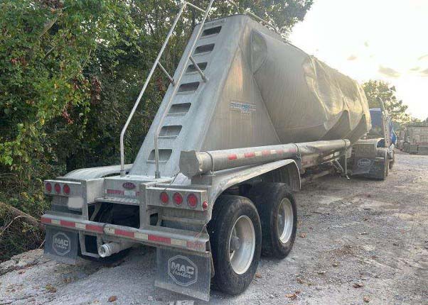 2018 Mac TN1050APB Pneumatic Dry Bulk Tank Trailer - Image 3