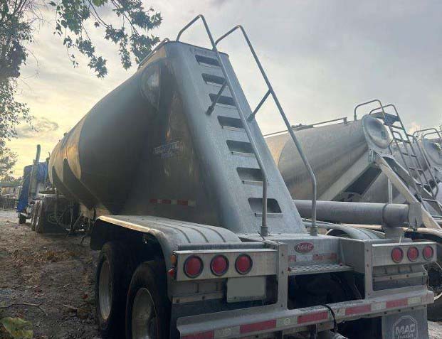 2018 Mac TN1050APB Pneumatic Dry Bulk Tank Trailer - Image 5