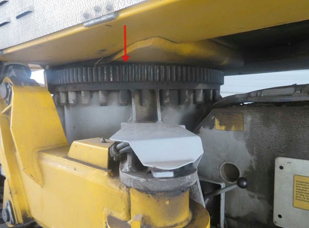2018 Ommelift 2750 Boom Lift - Image 15