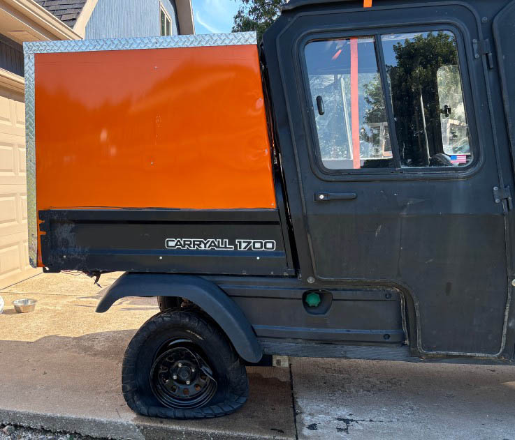 2019 Club Car Carryall 1700 - Image 2