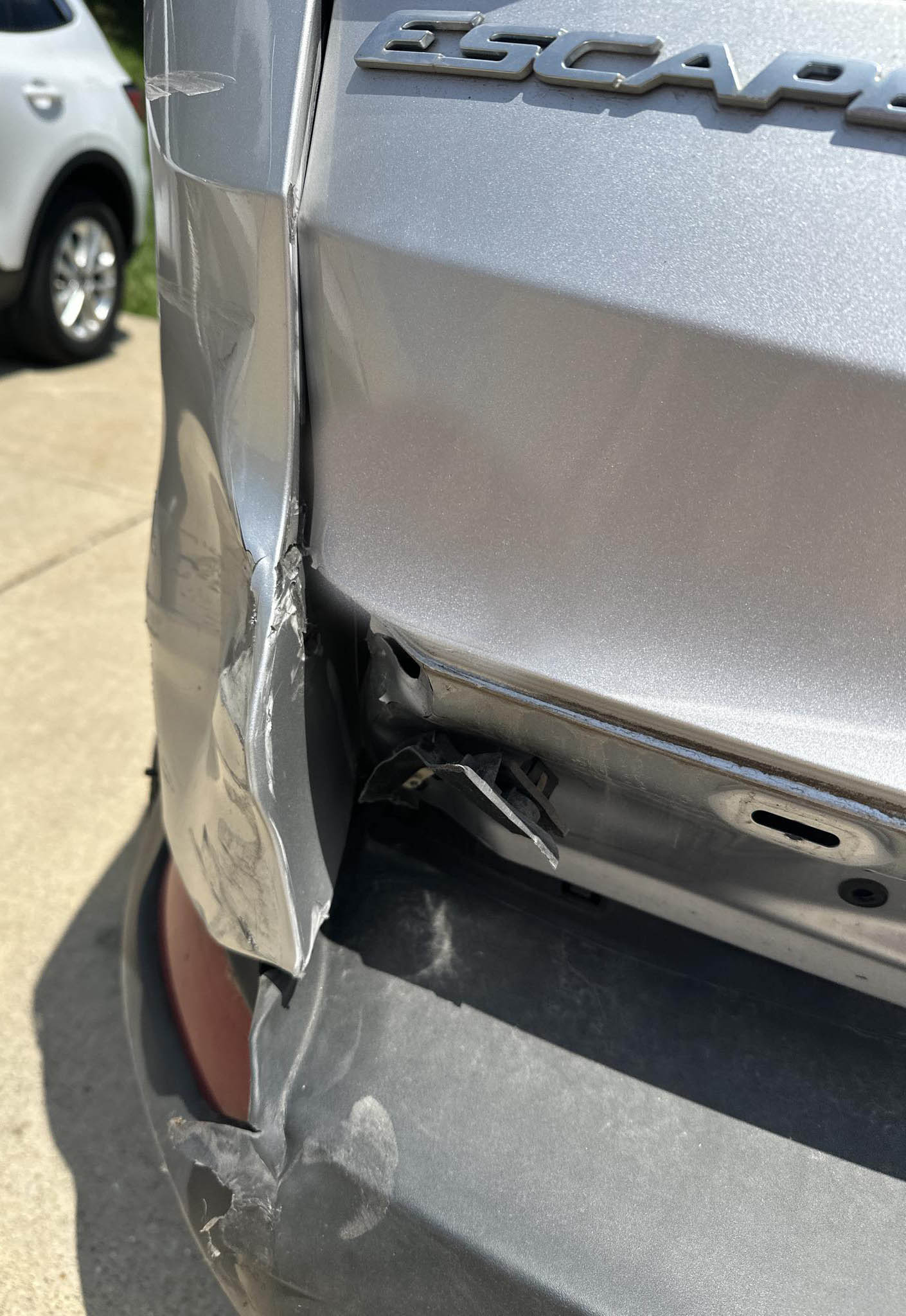 2019 Ford Escape - Image 2
