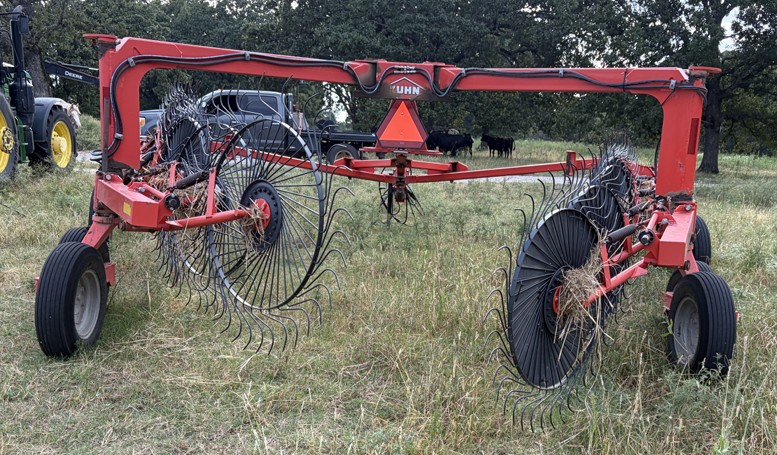 2019 Kuhn SR612 Hay Rake