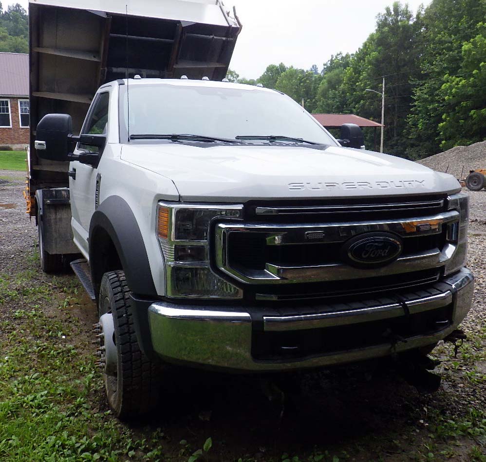 2020 Ford F-550 4×4 Dump Truck - Image 6