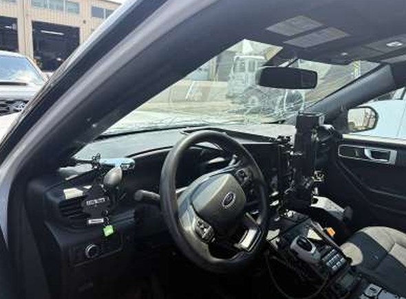 2020 Ford Explorer Police Interceptor - Image 11