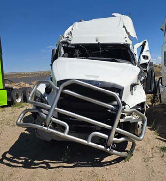 2020 Freightliner Cascadia - Image 11