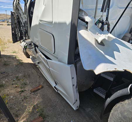 2020 Freightliner Cascadia - Image 7