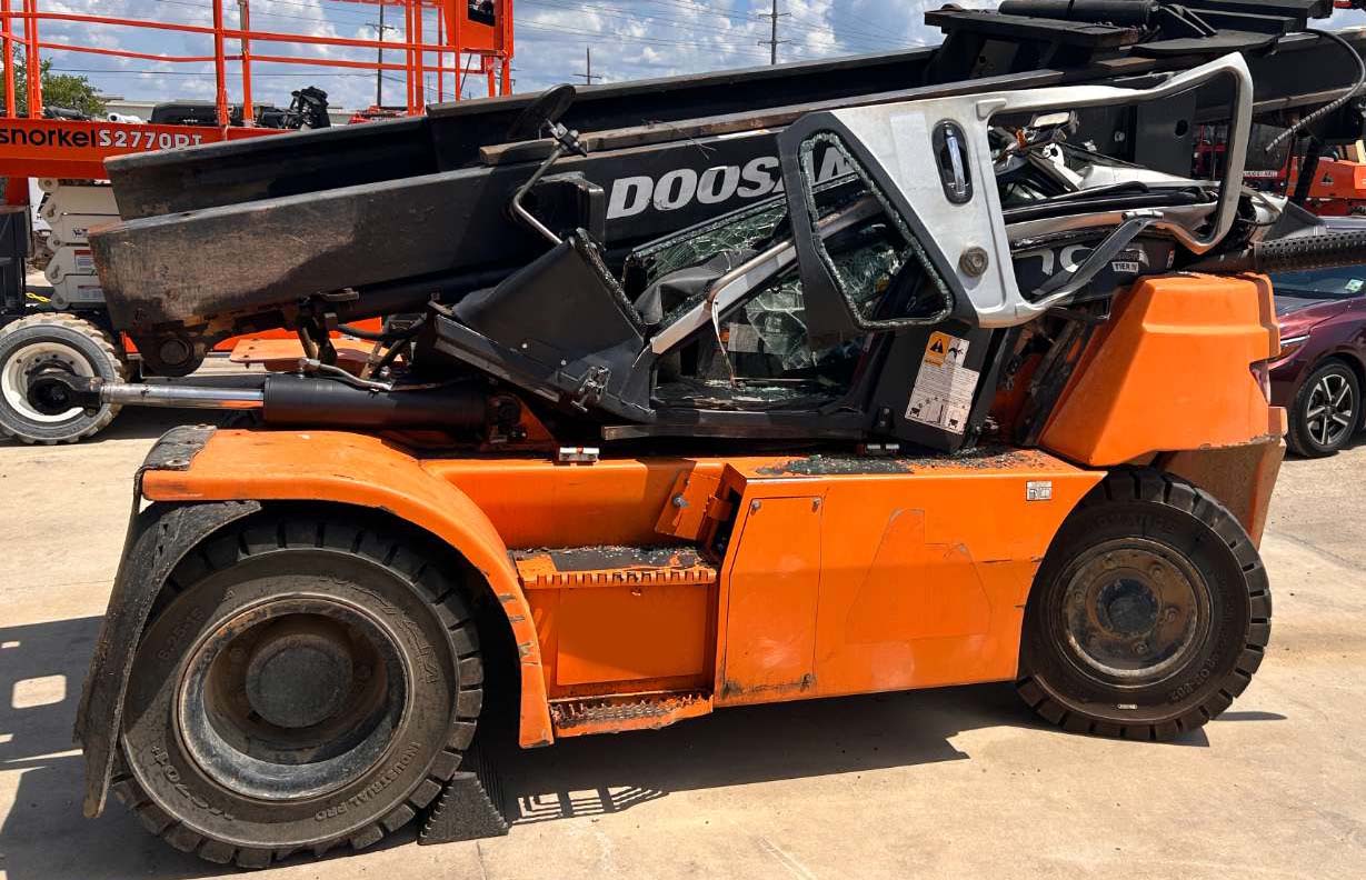 2021 Doosan D70S-7 Forklift - Image 7