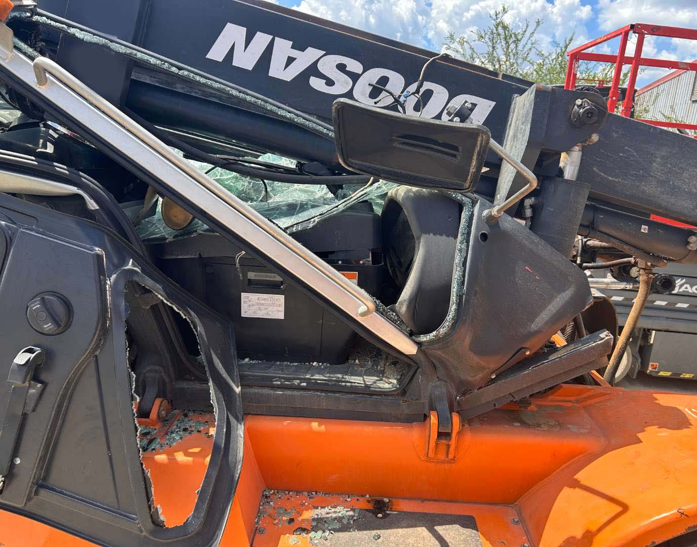 2021 Doosan D70S-7 Forklift - Image 9