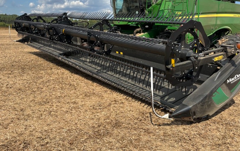 2021 MacDon FD135 Header - Image 12