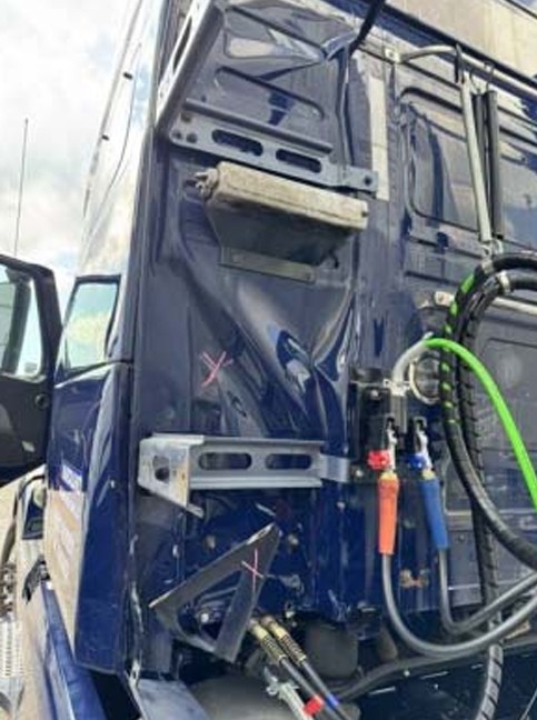2021 Volvo VNL - Image 15