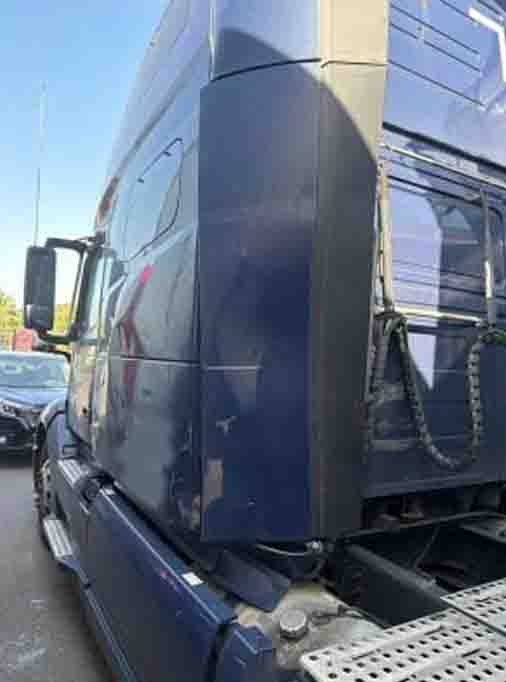 2021 Volvo VNL - Image 5