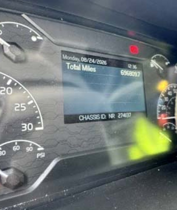 2021 Volvo VNL - Image 8