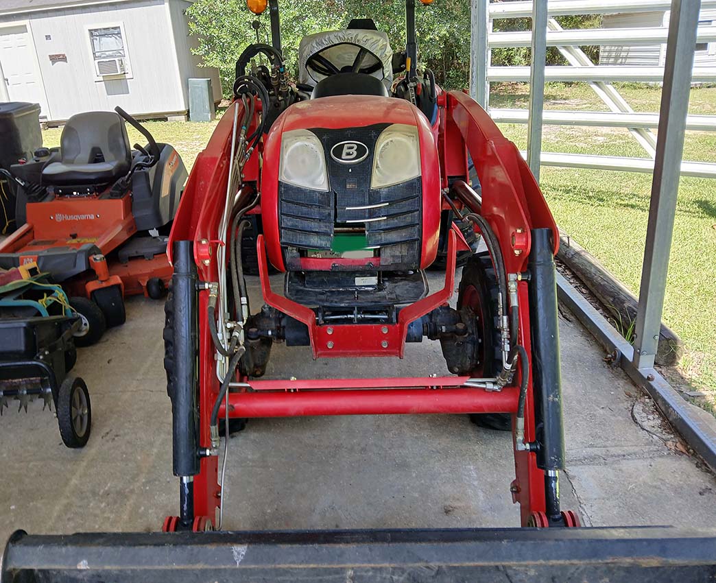 2022 Branson 2610H Tractor - Image 5