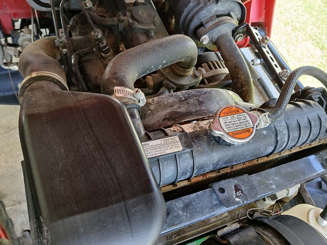 2022 Branson 2610H Tractor - Image 7
