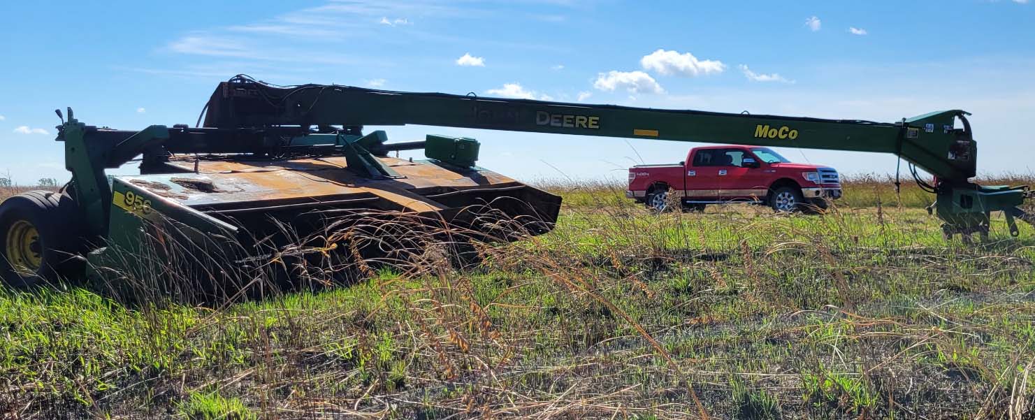 2022 John Deere 956 Mower Conditioner - Image 5