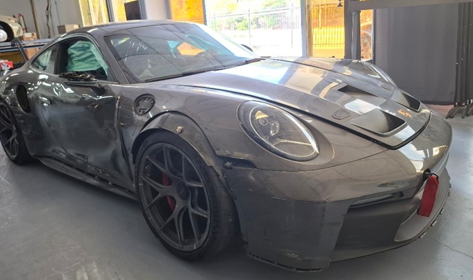 2022 Porsche 911 GT3 - Image 2