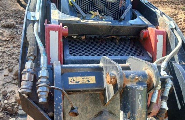 2022 Toro Dingo TX1000 Skid Steer - Image 14