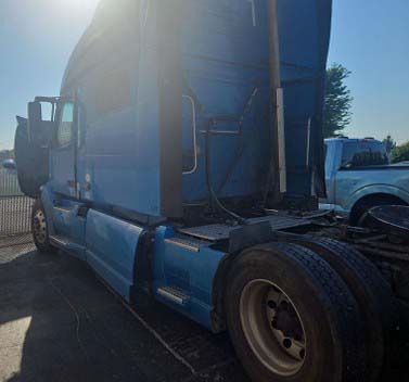 2022 Volvo VNL - Image 7