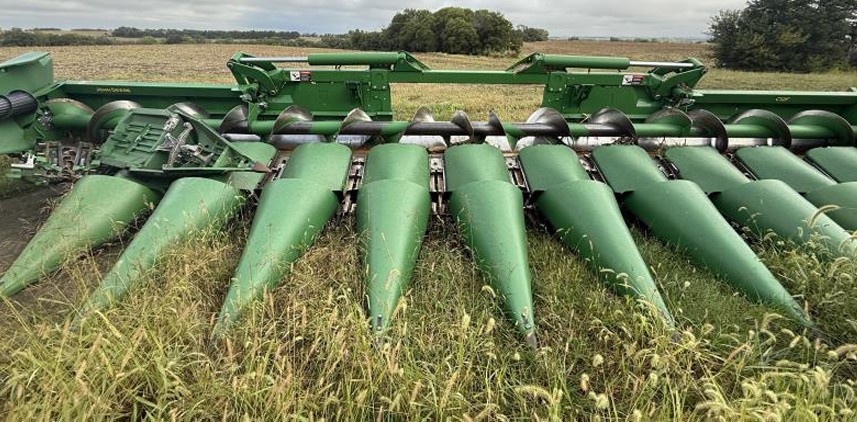 2023 John Deere C12F Corn Header - Image 2