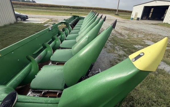 2023 John Deere C12R Corn Head - Image 9