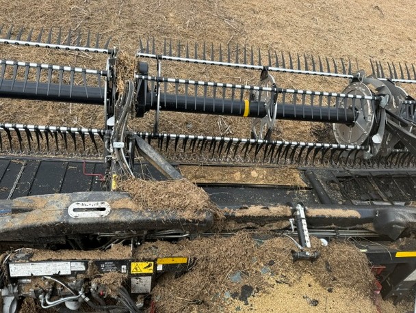 2023 MacDon FD240 Header - Image 3