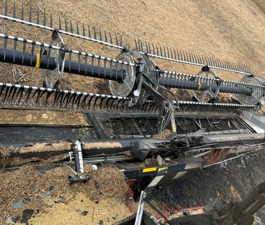 2023 MacDon FD240 Header - Image 4