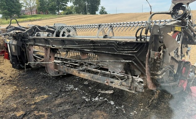 2023 MacDon FD240 Header - Image 5