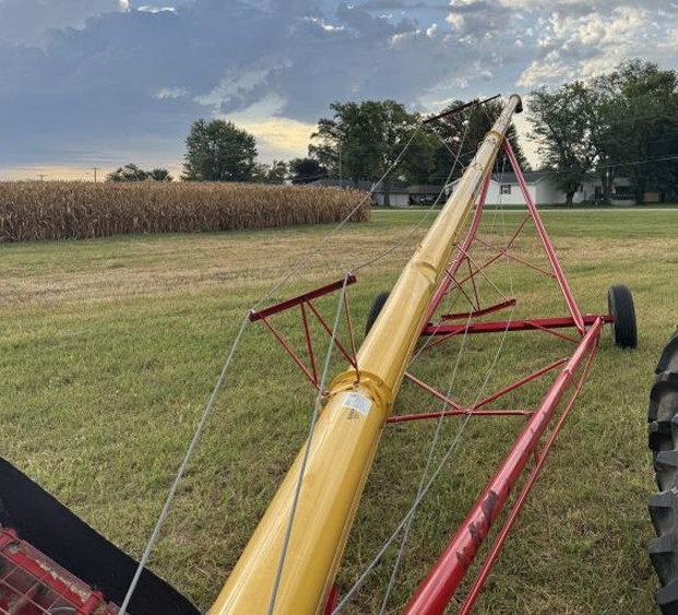 2023 Westfield MKX2 10-83 Auger