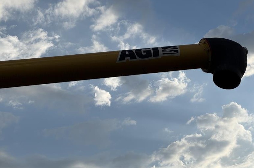 2023 Westfield MKX2 10-83 Auger - Image 6